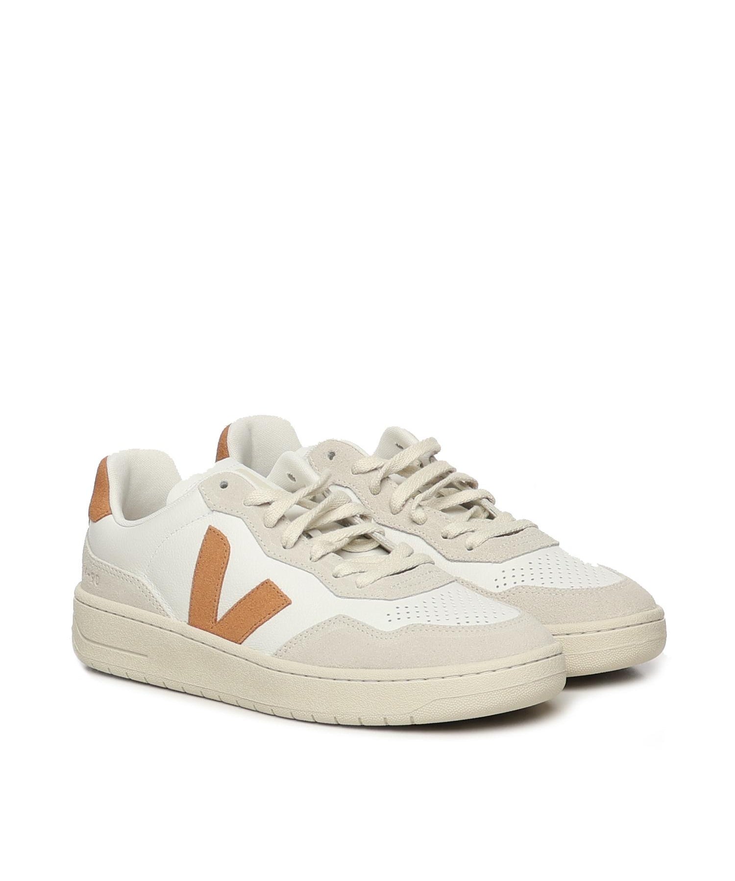 Sneakers V-90 VD2003389  VEJA 